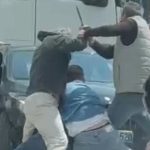İzmir haberleri: O anlar kamerada! Trafikte satırlı dehşet | SON DAKİKA HABERLER