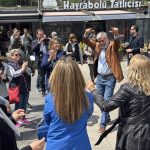 İhalenin iptal kararını göbek atarak kutladılar